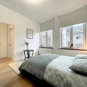 Elegant Flat Cinquantenaire Bruselas